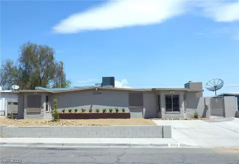 2004 Palma Vista Ave, Las Vegas, NV 89169