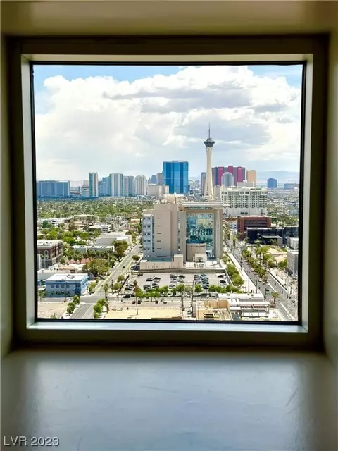 150 Las Vegas Blvd #1019, Las Vegas, NV 89101