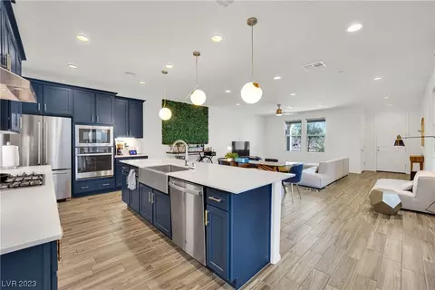 932 E Sunset Rd, Henderson, NV 89011 photo 12