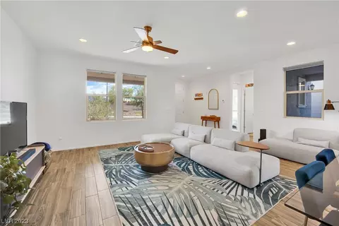 932 E Sunset Rd, Henderson, NV 89011 photo 6