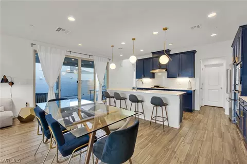 932 E Sunset Rd, Henderson, NV 89011 photo 9