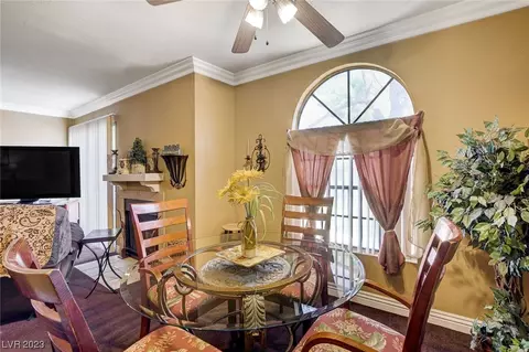 4050 Pacific Harbors Dr #205, Las Vegas, NV 89121
