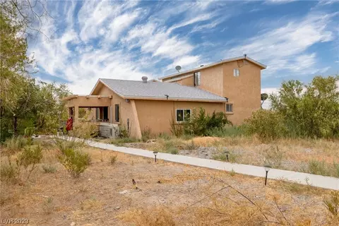 1551 Pluto St, Pahrump, NV 89048