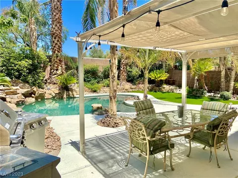 9790 Gentle Spirit Dr, Las Vegas, NV 89148