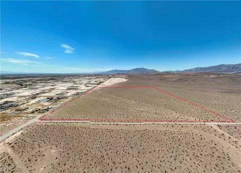 5061 W Basin Ave, Pahrump, NV 89060