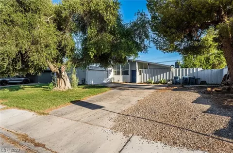 1655 Commanche Dr, Las Vegas, NV 89169