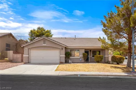 13 Woodcarver St, Henderson, NV 89012