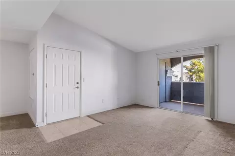 5055 W Hacienda Ave #2041, Las Vegas, NV 89118