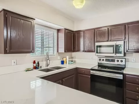 2725 S Nellis Blvd #1072, Las Vegas, NV 89121