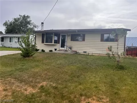 11 Carson Ct, Ely, NV 89301 photo 2