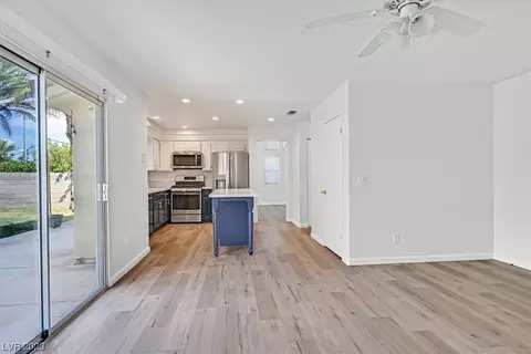 2134 Eaglecloud Dr, Henderson, NV 89074 photo 6
