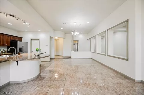 6255 Rock Dove Ave, Las Vegas, NV 89122