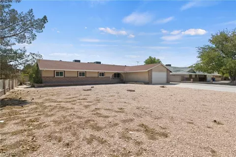 2770 Lincoln Rd, Las Vegas, NV 89115