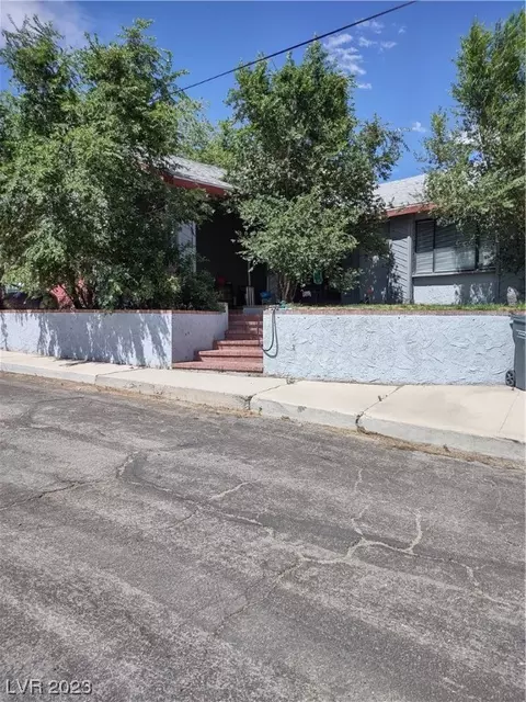 307 Mc Culloch Cir, Tonopah, NV 89049