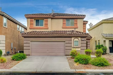 532 Foster Springs Rd, Las Vegas, NV 89148