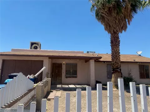 2133 Wondra Dr, Las Vegas, NV 89115