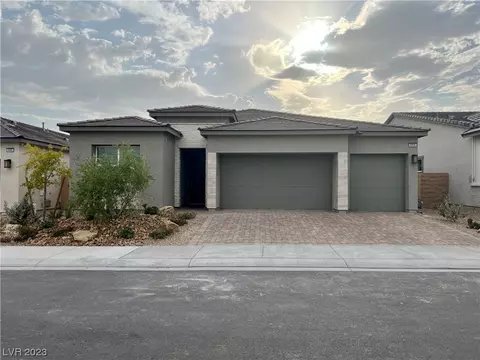 8995 Pinyon Bluff St, Las Vegas, NV 89166