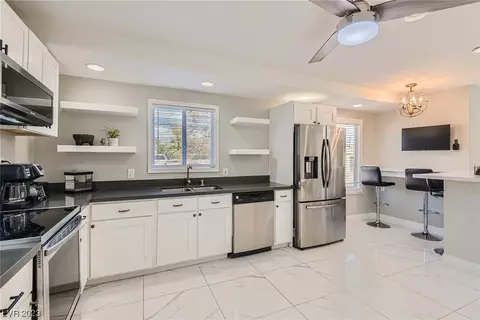 1514 S 13th St, Las Vegas, NV 89104
