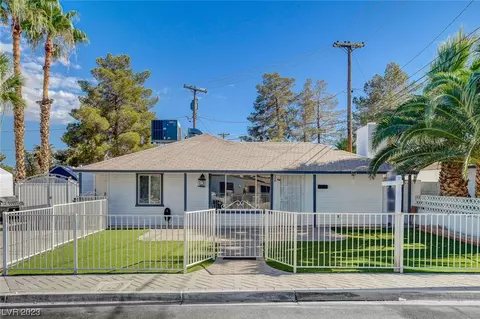 1008 Yucca Ave, Las Vegas, NV 89104