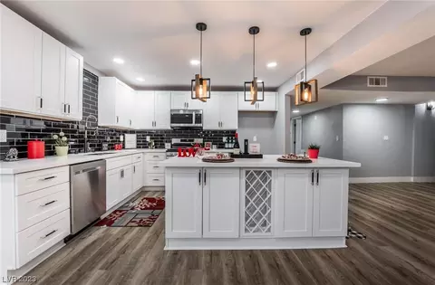 5085 Via De Palma Dr, Las Vegas, NV 89146