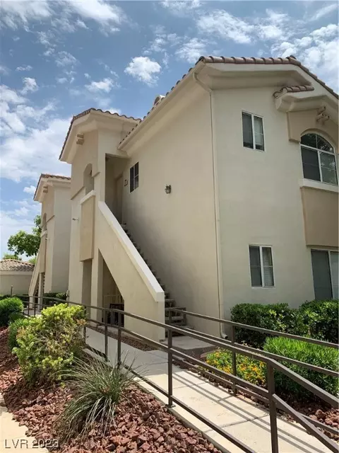 1311 Red Gable Ln #201, Las Vegas, NV 89144