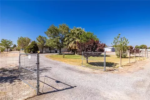 821 Shady Ln, Pahrump, NV 89060