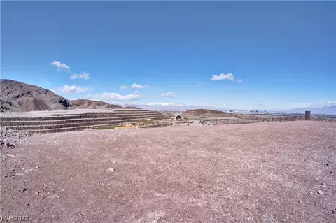 37 Rockstream Dr, Henderson, NV 89012