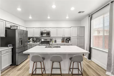 9728 Aleutian St, Las Vegas, NV 89178