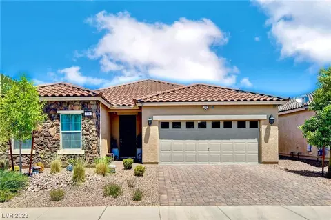 725 N Water St, Henderson, NV 89015