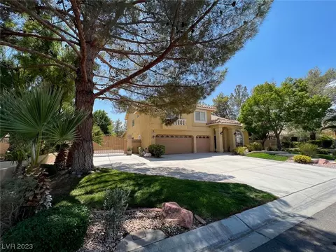 8291 Hidden Crossing Ln, Las Vegas, NV 89129