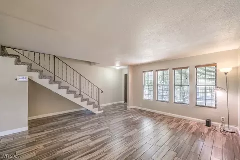 2080 Karen Ave #20, Las Vegas, NV 89169