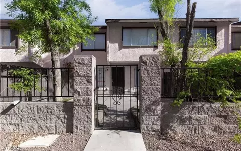 4339 Spencer St #8, Las Vegas, NV 89119