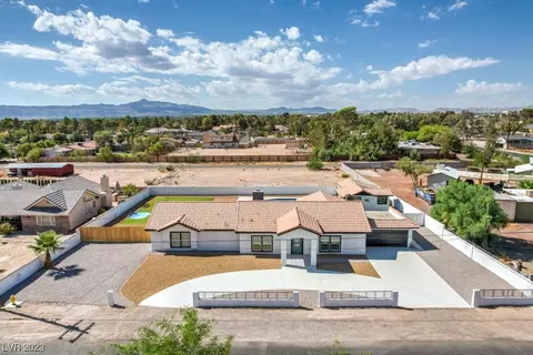 2663 Casey Dr, Las Vegas, NV 89120