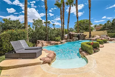 2549 Monarch Bay Dr, Las Vegas, NV 89128