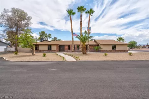 3240 Serene Dr, Las Vegas, NV 89108