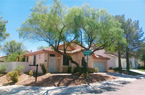 1728 Crystal Creek Cir, Las Vegas, NV 89128