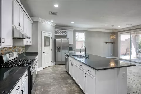 9816 Dryden Ct, Las Vegas, NV 89148