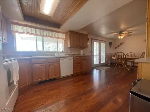 206 Grant Ave, Ely, NV 89301 photo 2