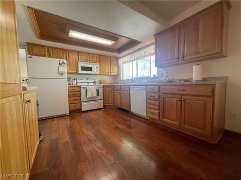 206 Grant Ave, Ely, NV 89301 photo 3