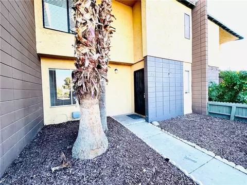 125 E Van Wagenen St, Henderson, NV 89015