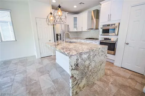378 Badinerie St, Henderson, NV 89011