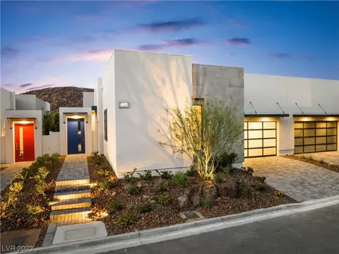 690 Scenic Clf, Henderson, NV 89012