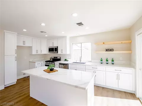 7049 Morales Cir, Las Vegas, NV 89119