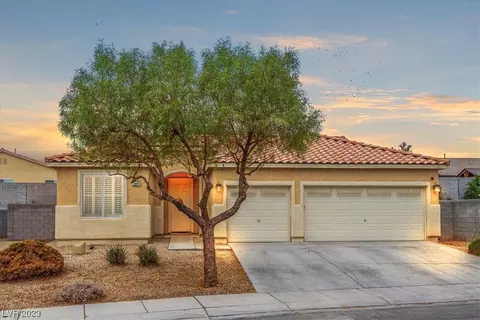 5841 Vista Luna St, North Las Vegas, NV 89031