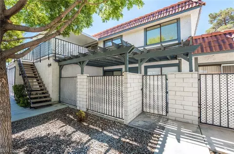 6904 Round Tree Dr #C, Las Vegas, NV 89128