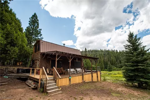 902 E Black Rock Cir, Hatch, UT 84735