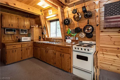 902 E Black Rock Cir, Hatch, UT 84735 photo 11