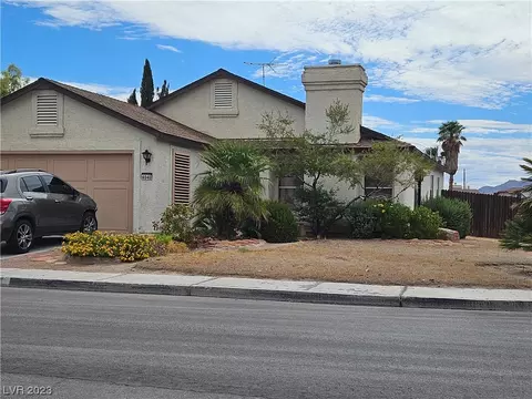 4040 Seventh Heaven Ln, Las Vegas, NV 89115