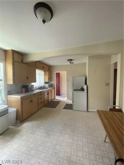 617 Murry St, Ely, NV 89301 photo 2