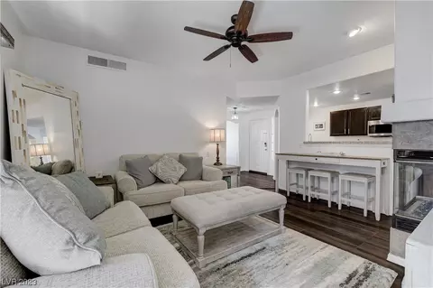 7400 W Flamingo Rd #1057, Las Vegas, NV 89147
